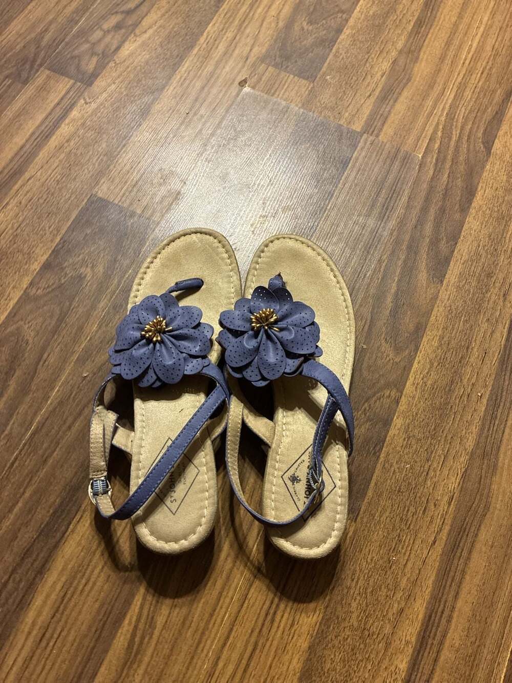 St. John's Bay Perforated Flower Wedge Thong Sandals